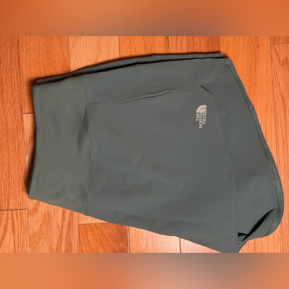 The North Face Arque 3” Shorts Dark Sage M - Picture 4 of 4